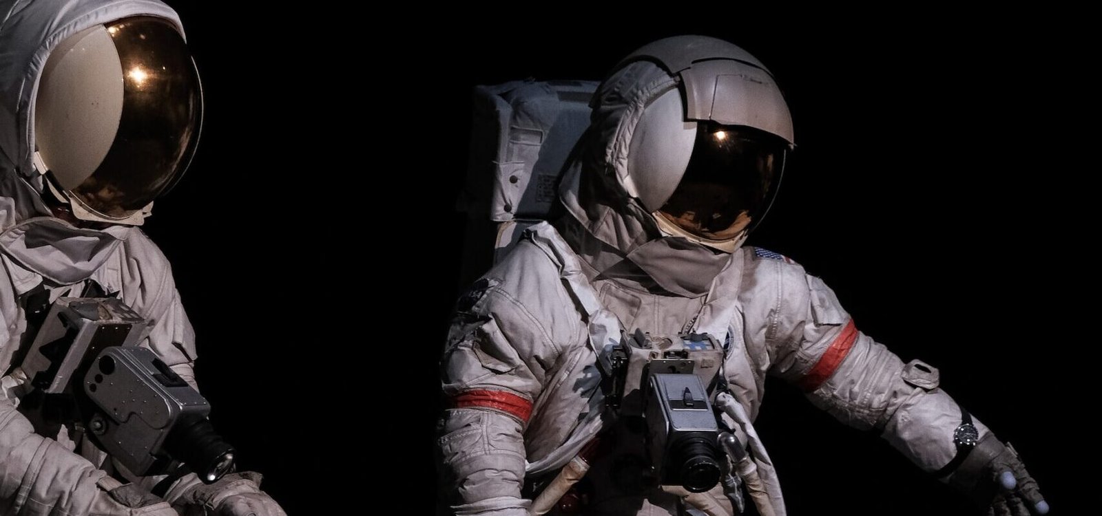 Astronauta J e L pronto para trazer soluções em desenvolvimento de sites.